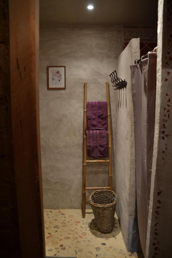 La Voureyline Bed and Breakfast Saint-Antoine  Exteriör bild